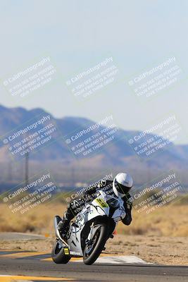 media/Dec-17-2023-CVMA (Sun) [[bf0c04832d]]/Race 2 Amateur Supersport Open/